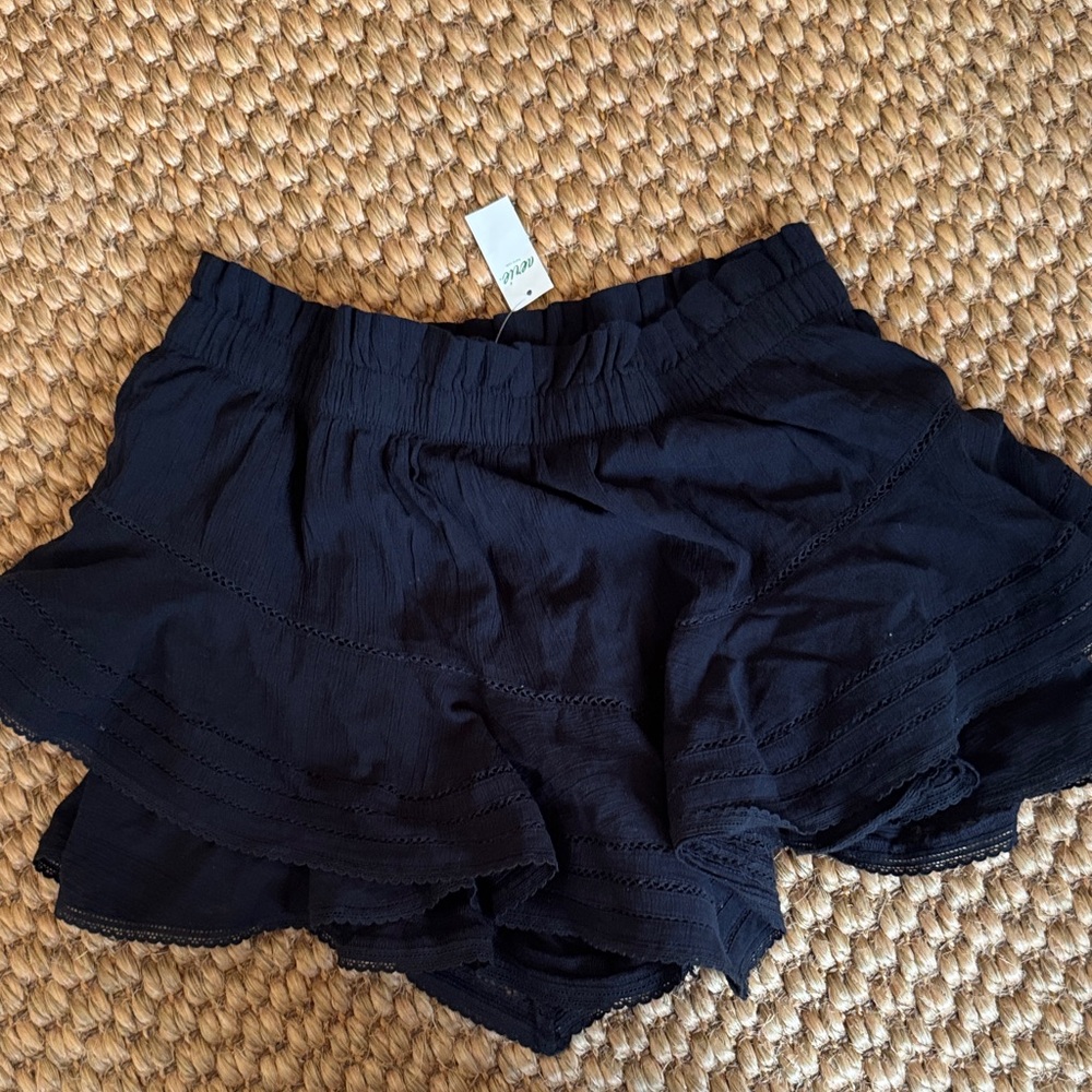 Women's black Ruffled Skort